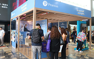 Stand Pearson